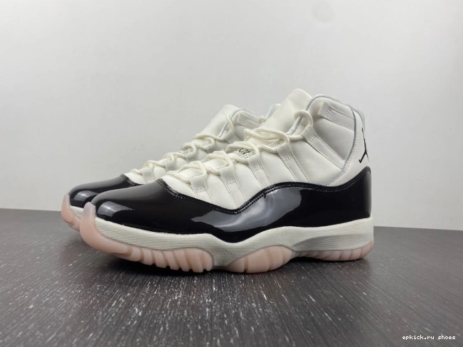 Rep Jordan AR0715-101 11 Neapolitan WMNS Air 0803